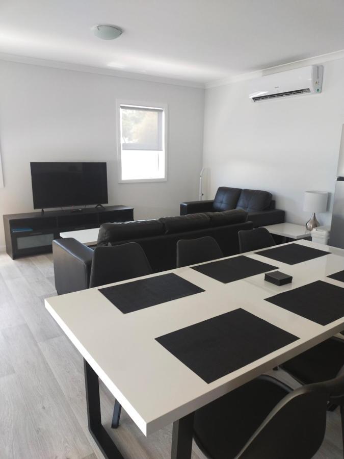 Jurien Beachfront Holiday Units Vila Jurien Bay Exterior foto