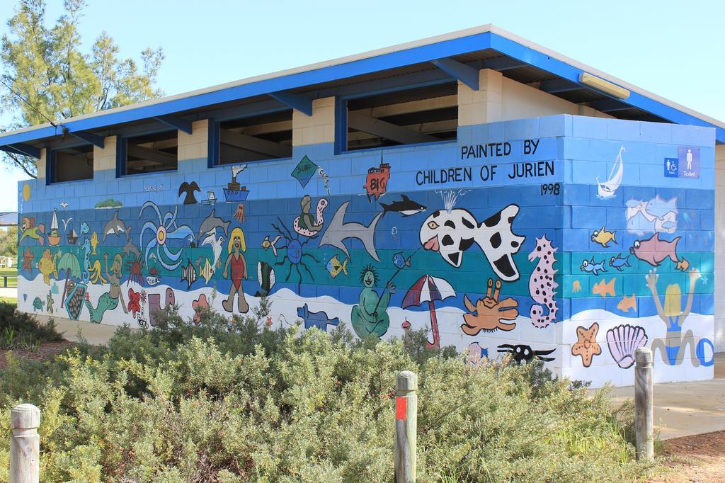 Jurien Beachfront Holiday Units Vila Jurien Bay Exterior foto