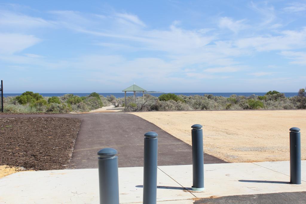 Jurien Beachfront Holiday Units Vila Jurien Bay Exterior foto
