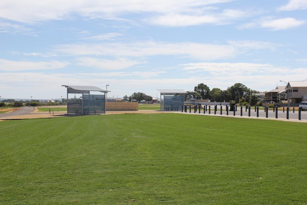 Jurien Beachfront Holiday Units Vila Jurien Bay Exterior foto